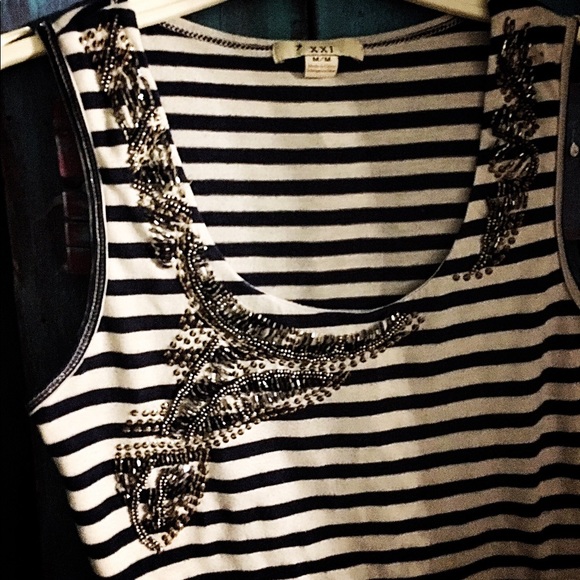 Tops - XXI beaded fitted top!